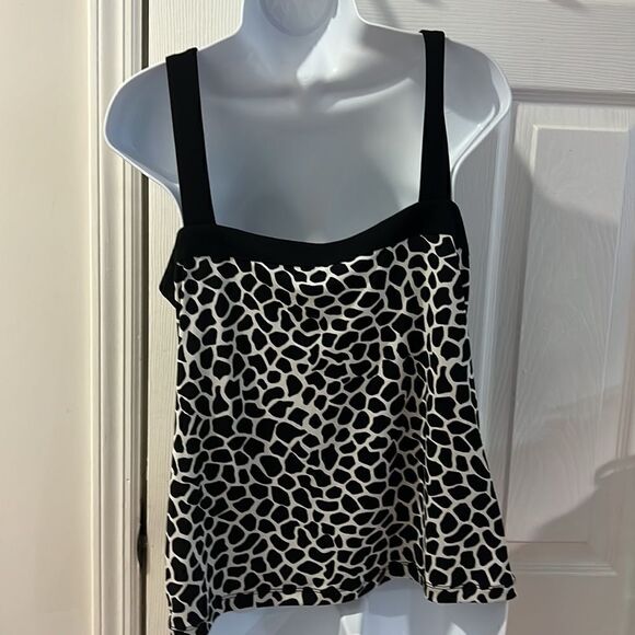 Tahari top size L - Picture 3 of 6